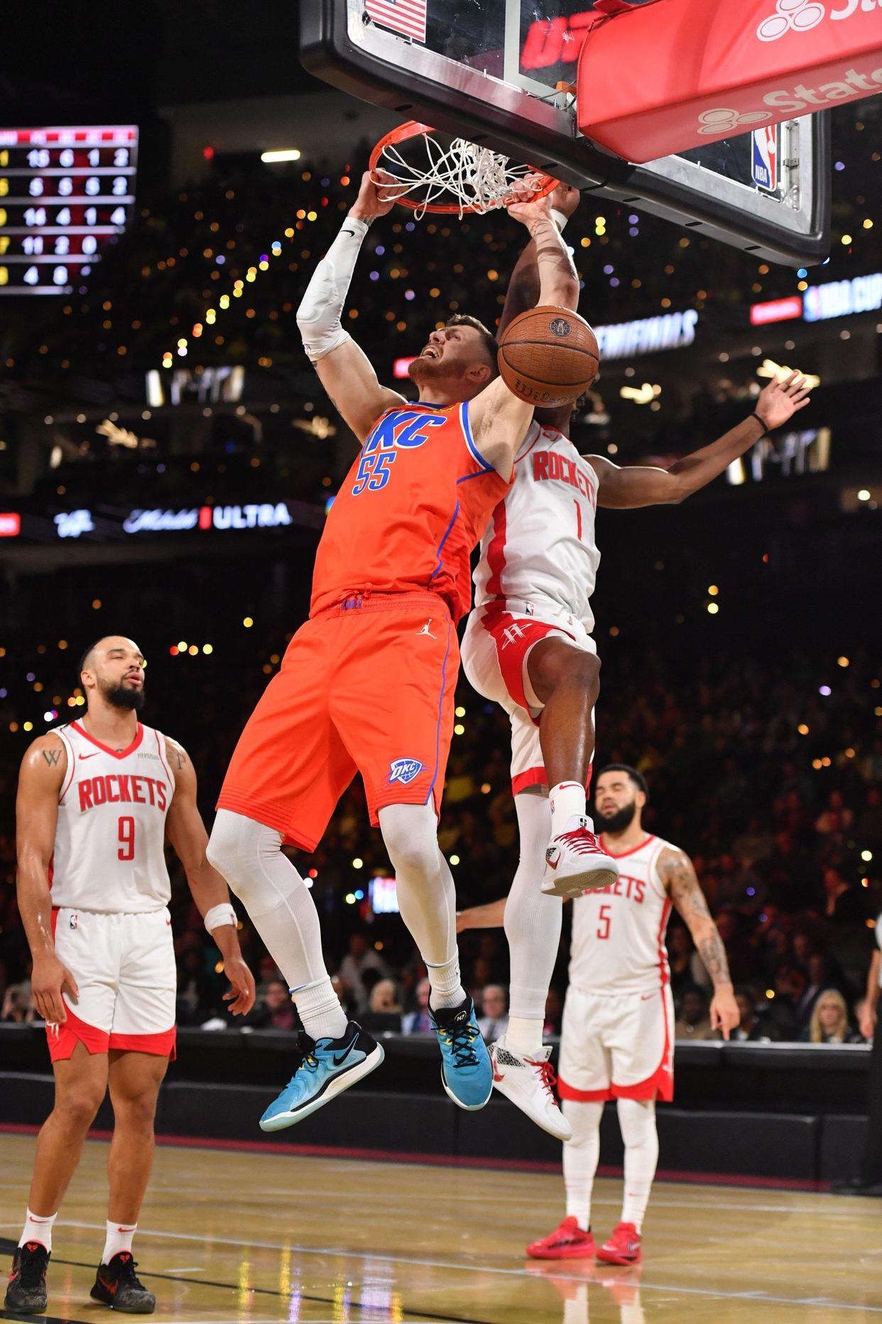 休斯敦火箭发布备战花絮，今晚造点机会，NBA常规赛任务艰巨，控场能力受关注的简单介绍